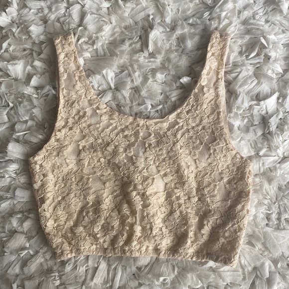 Forever 21 lace bralette crop top - Picture 1 of 3